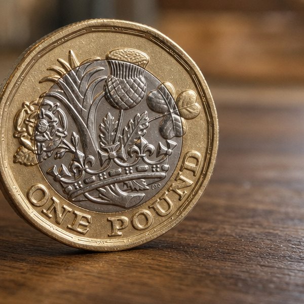 Pound note showing inflation effects — detail